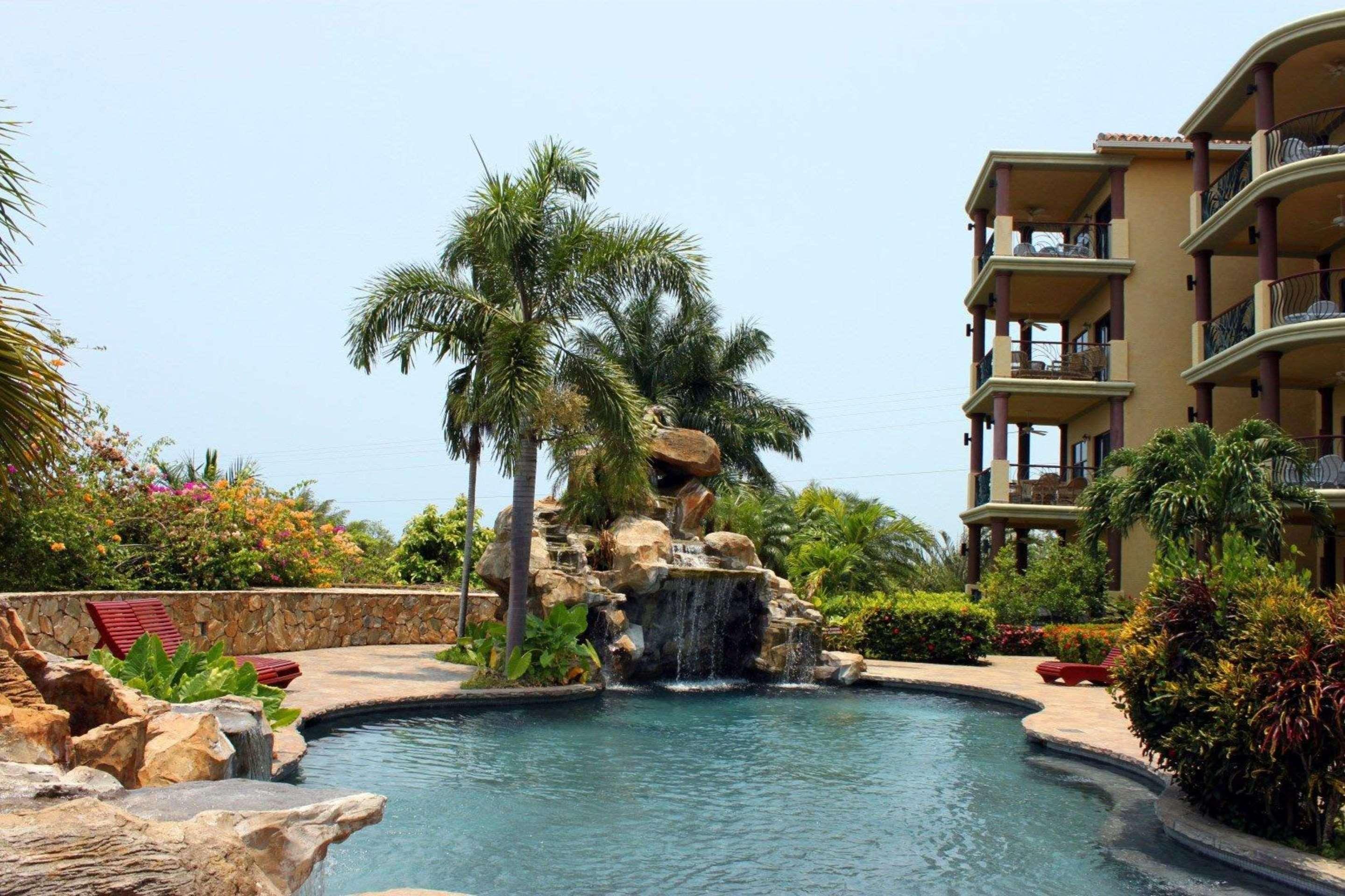 Clarion Suites Roatan At Pineapple Villas French Harbour Exterior foto