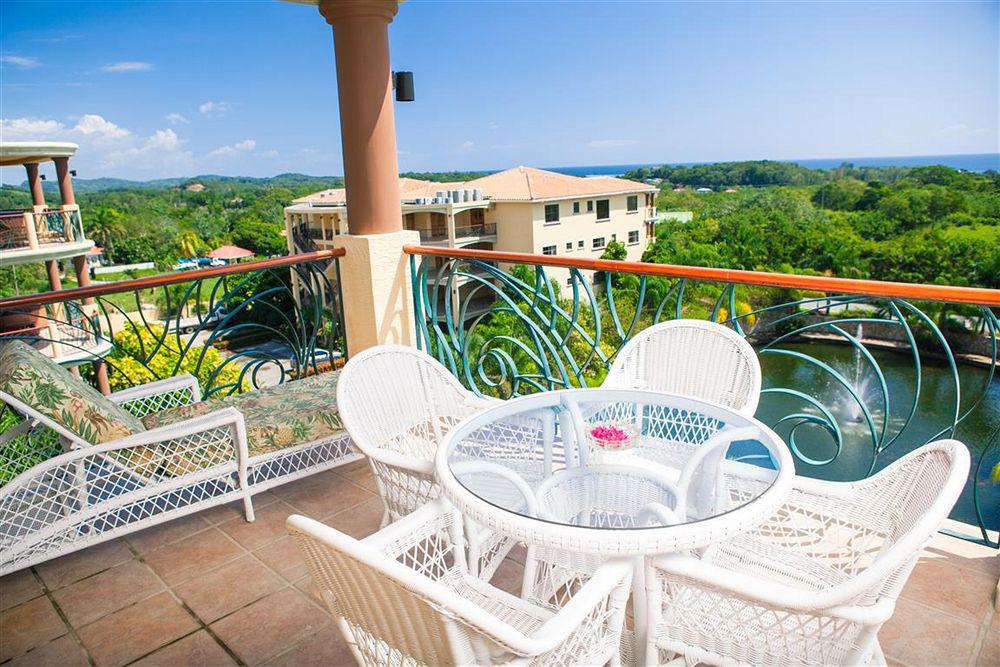 Clarion Suites Roatan At Pineapple Villas French Harbour Exterior foto